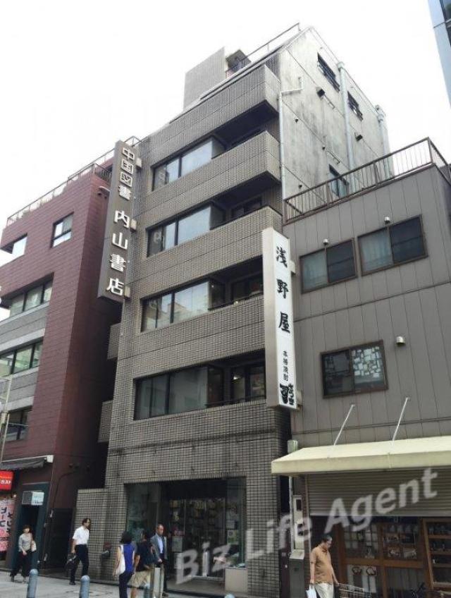 内山ビルビルの外観写真