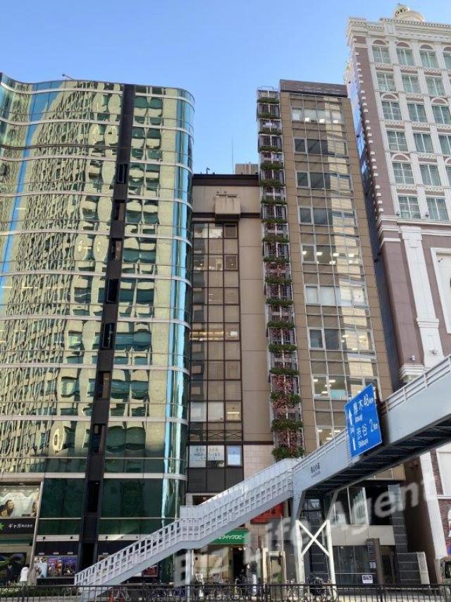 川上ビルの外観