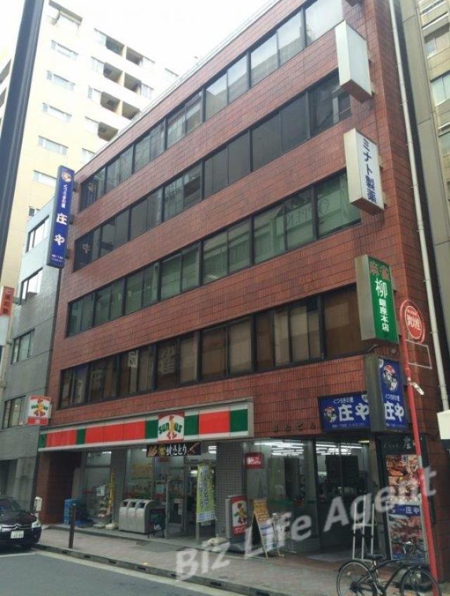 銀松ビルビルの外観写真