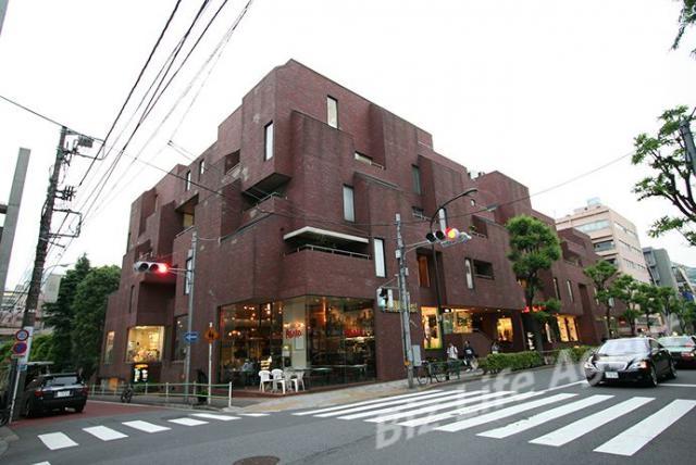 フロムファーストビルの外観写真