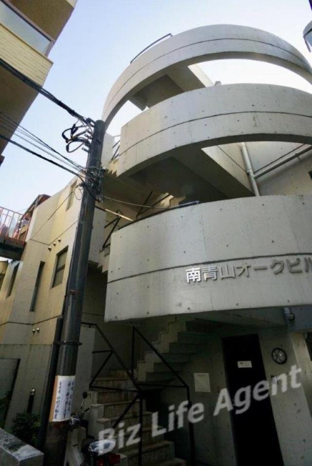 南青山オークビルビルの外観写真