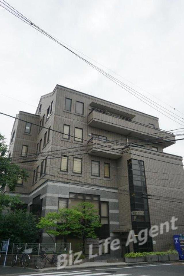 幸作ビルの外観