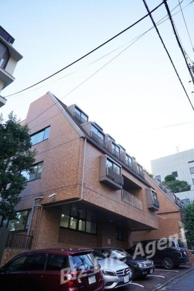 スカイプラザ赤坂ビルの外観写真