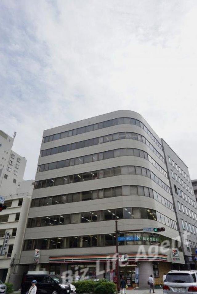 朝日ビルの外観